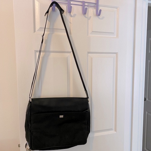 Oroton Handbags - ✨Host Pick✨ Oroton Unisex Adjustable Satchel Bag~ JUST AS NEW